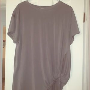 Grey front tie t shirt.
